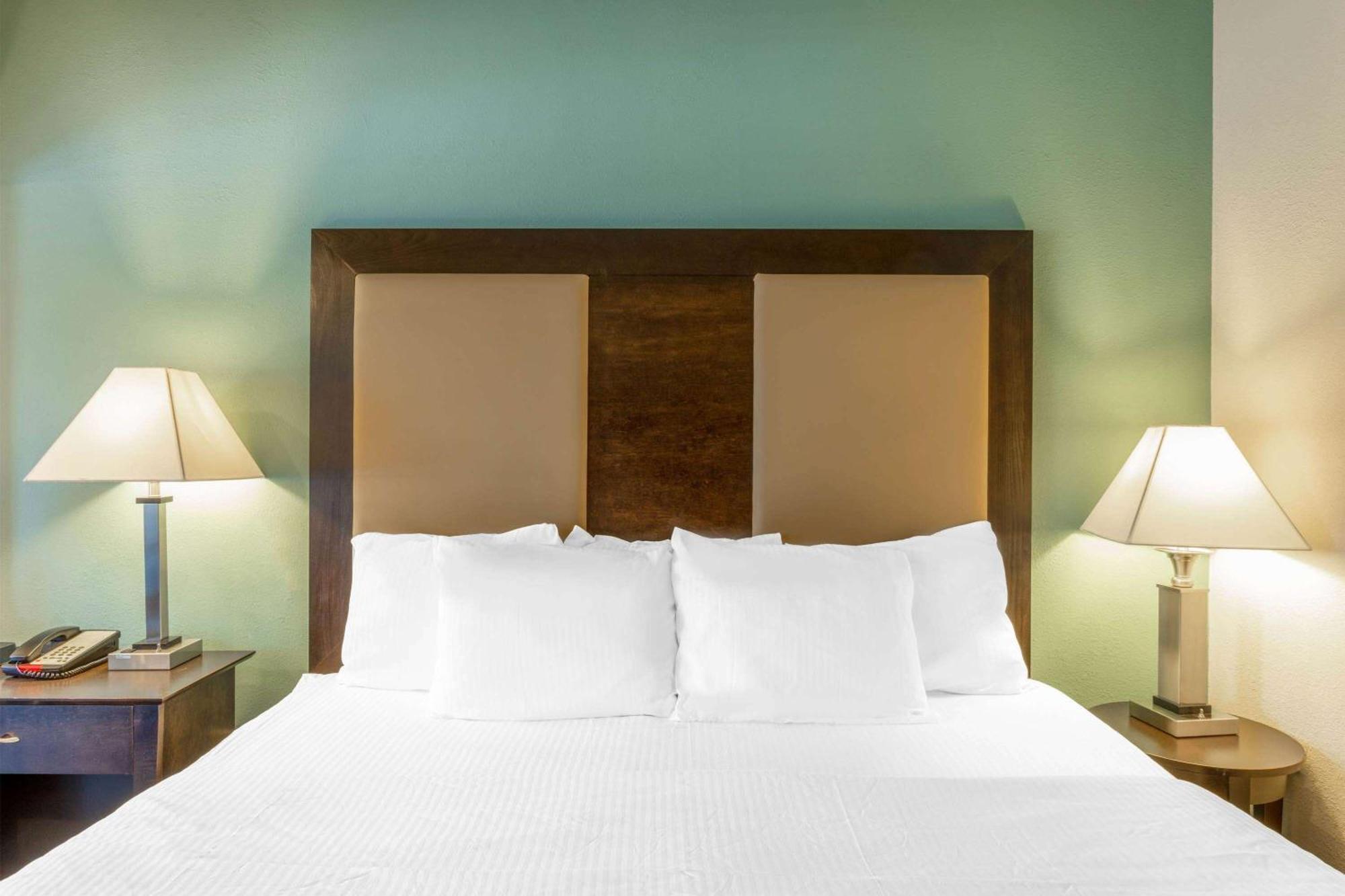Hotel La Quinta By Wyndham Stonington-Mystic Area Pawcatuck Exterior foto
